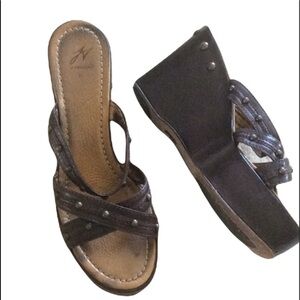 J Vincent Y2K  brown platforms genuine leather 8.5 gold rivets